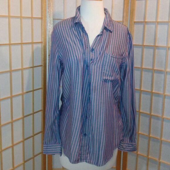 Bundle of 2 S Beach Lunch Lounge Tops - Picture 2 of 16